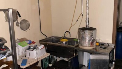 13 тысяч литров контрабандного пива из России нашли на складе в Алматы
