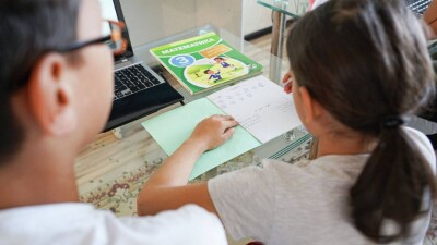 Школьников Атырауской области перевели на дистанционное обучение из-за кори