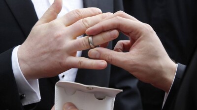 Папа Римский: Благословление для однополых союзов возможны в католицизме