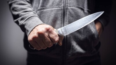 В Павлодаре школьник ранил ножом одноклассника и учителя: стало известно о состоянии пострадавших