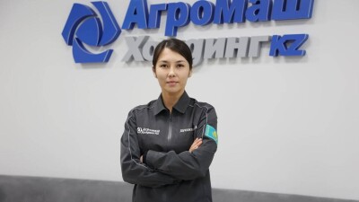Депутат мажилиса Динара Шукижанова решила сложить мандат
