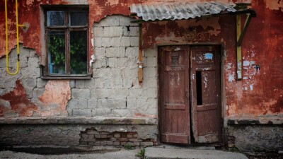 50 семей живут в аварийном доме в Кызылорде