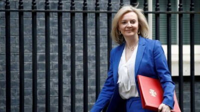 Глава МИД Великобритании выдвинула свою кандидатуру на пост премьера