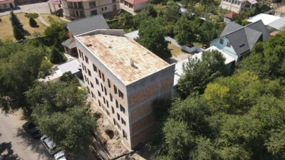 Незаконно строящийся административный центр снесут в Алматы