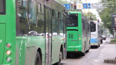 Акимат Алматы подарил непригодные автобусы Алматинской области