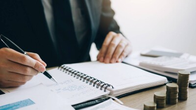 Депутат об инфляции в Казахстане: Скоро вместо букета цветов женщинам будем дарить пучок укропа или петрушки