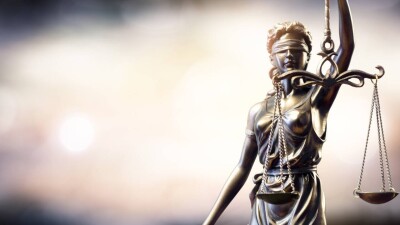 Начальницу управления миграционной службы ДП осудили в Абайской области