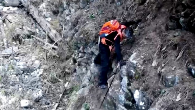 Два дня спасатели искали заблудившегося в горах Алматы мужчину