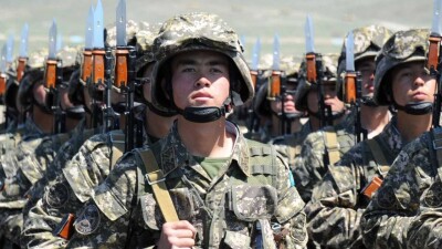 В Казахстане растёт число уклонистов от службы в армии. Военкоматы привлекают полицию к розыску призывников