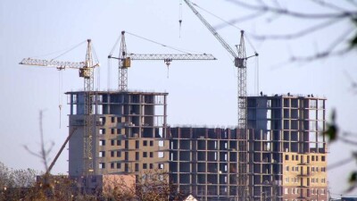 Число сделок купли-продажи жилья резко сократилось в Казахстане