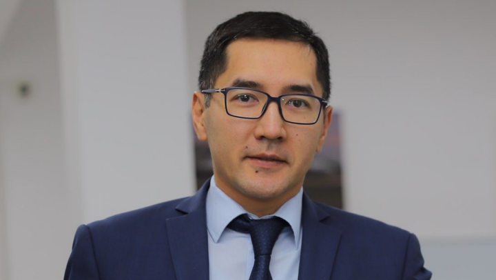 Адилбек Умралиев назначен временно исполняющим обязанности главы Qazaq Air