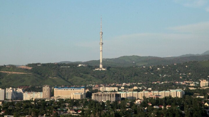 Строительство тротуара, ведущего к парку Коктобе, начали в Алматы