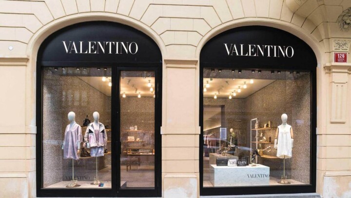 Владелец Gucci намерен выкупить 30% акций модного дома Valentino