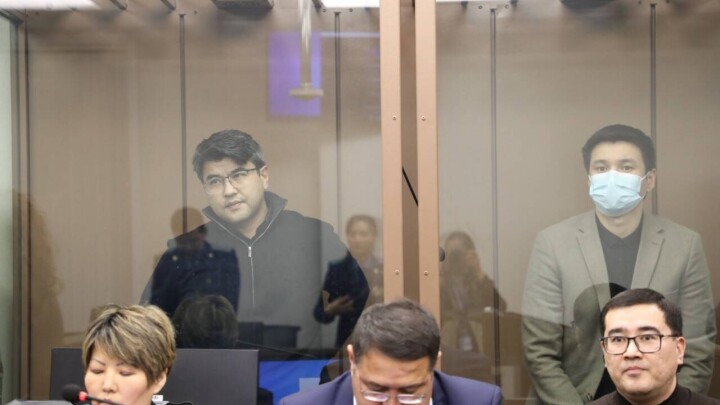 "Cкажи, что скорую вызывали вместе, иначе прокляну". О давлении со стороны Бишимбаева рассказал Байжанов