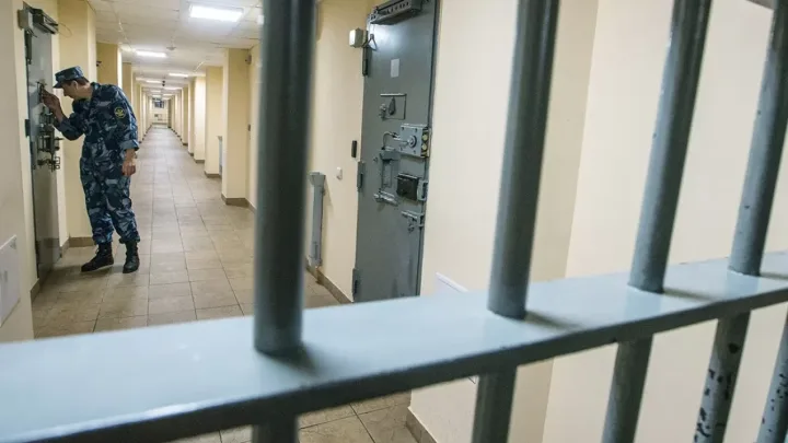 Жителя Алматы приговорили к 10 годам заключения за изготовление и сбыт наркотиков