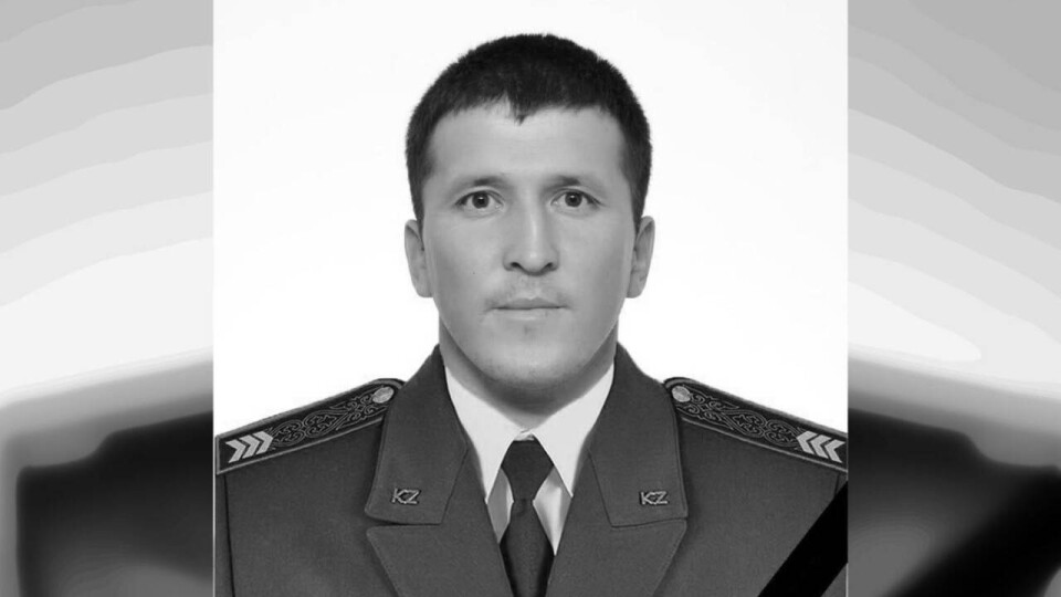 Спасатель погиб при тушении степного пожара в Карагандинской области