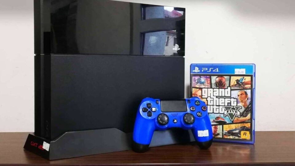 Акимат Текели объяснил, зачем купил Sony PlayStation и набор игр за 600 тысяч тенге