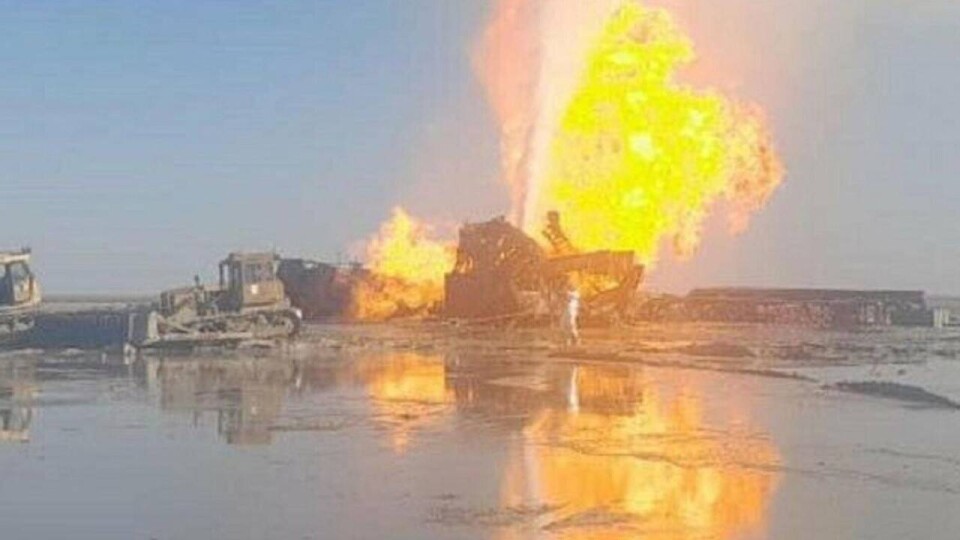 На месторождении "Каратурун" в Мангистау уже больше двух месяцев горит скважина