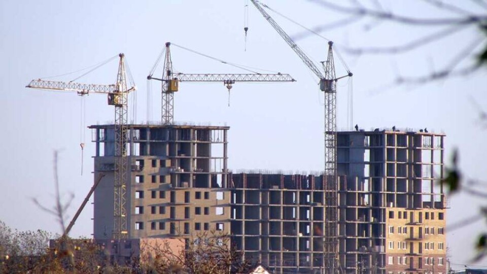 Число сделок купли-продажи жилья резко сократилось в Казахстане