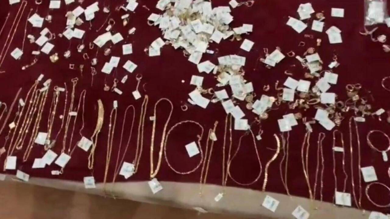 Золото на 25 млн тенге украли из торгового центра в Актобе