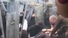 Беспорядки в Косово: ранены 25 солдат НАТО, Сербия привела армию в максимальную боеготовность
