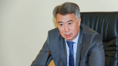 Глава Минторговли: За пятикилограммовый мешок сахара просят 5500 тенге – это очень дорого
