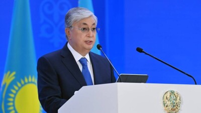 Токаев: Бизнес-релокантов из РФ нужно "расселить" по периметру БАКАД