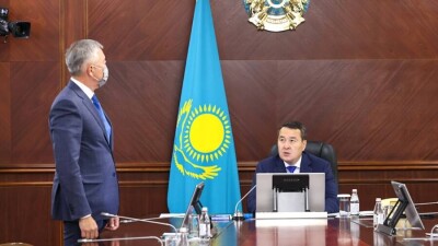 "Человек ответственный и инициативный": Алихан Смаилов – о новом главе Минторговли