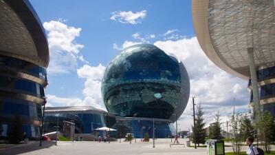 Президент поручил активизировать работу международного финансового центра "Астана"