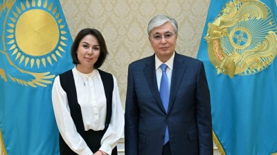 Поддержка сирот и борьба с буллингом: что президент Токаев поручил детскому омбудсмену