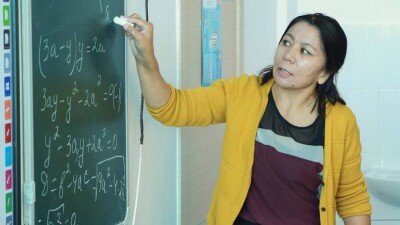 769 учителей готовы работать в проблемных регионах. Приём заявок продолжается