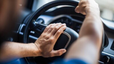 В Оттаве суд запретил протестующим дальнобойщикам сигналить