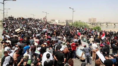 После захвата парламента Ирака протестующими в Багдад ввели войска