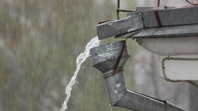 Бурю, ливни и заморозки прогнозируют в Казахстане на выходных