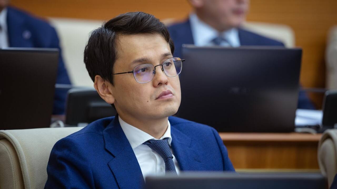 "Чтобы не отстать от трендов". Мусин рассказал, зачем Казахстану 5G