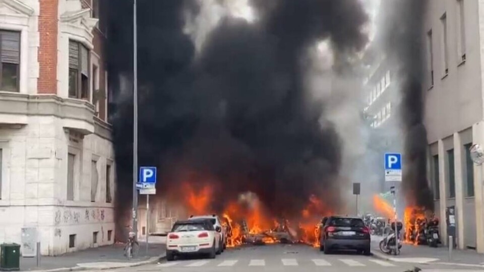 "Чёрное облако над городом". Взрыв прогремел в центре Милана