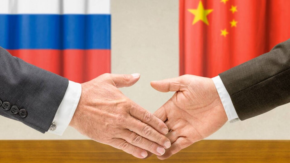 Си Цзиньпин и Путин проводят переговоры в узком составе в Кремле
