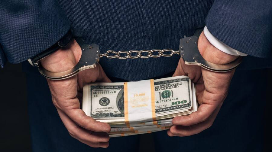 Аферу на 571 млн тенге провернул замначальника отдела полиции в Алматинской области