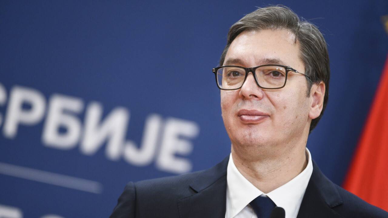 Президент Сербии пообещал бороться за "максимальное наказание" для массовых убийц