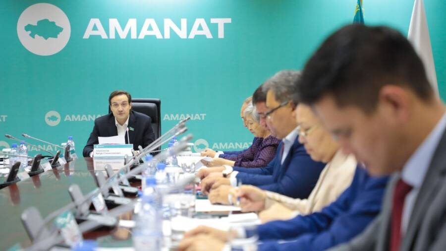 "Лишь бы деньги потратить". Депутаты недовольны реализацией проектов по развитию сёл