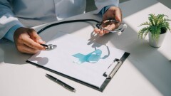 Почему в Казахстане увеличивается количество онкобольных и стоит ли ехать на лечение за границу