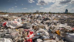 Мусорят стройкомпании, а убирают акиматы. Как Астана превратилась в столицу стихийных свалок