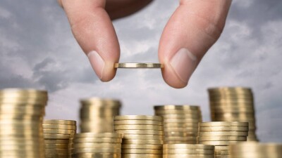 Кто мешает казахстанцам оформить банкротство и как добиться списания долгов