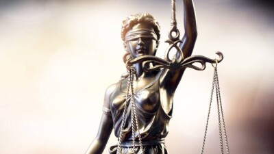 В Казахстане только 20% судей-нарушителей увольняют с работы