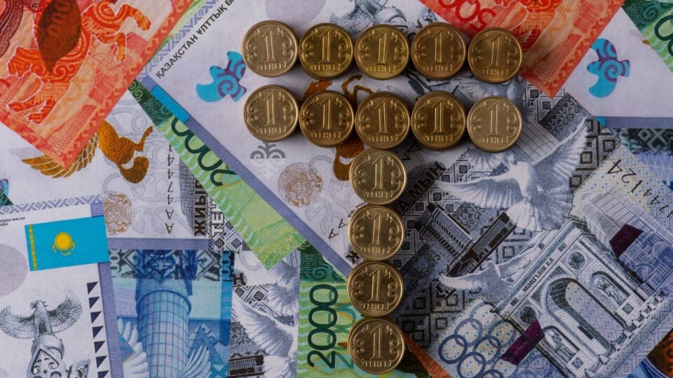 Казахстанцы стали снимать меньше пенсионных накоплений досрочно