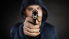 Казахстанца ограбили в Бишкеке, у него отняли 40 000 долларов