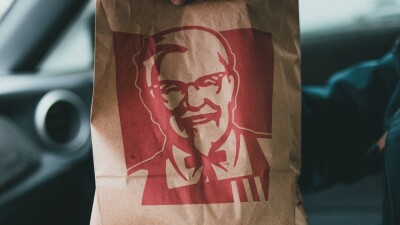 Сеть ресторанов KFC случайно поздравила жителей Германии с годовщиной начала Холокоста