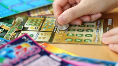 165 жителей бельгийской деревни выиграли в лотерею 143 млн евро