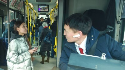 "Выгоднее развозить хлеб и таксовать". Почему в Казахстане некому водить автобусы при переизбытке кадров