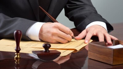 Предприниматели: Иски налоговиков о признании сделок недействительными топят бизнес